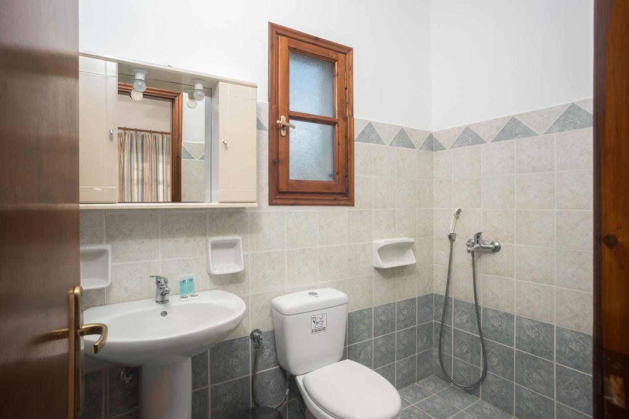 Depis Economy Studios & Apartments Naxos City Extérieur photo