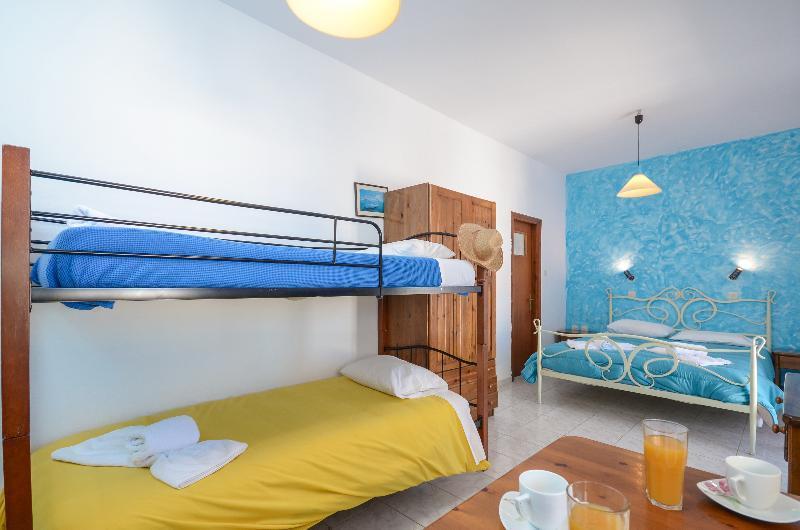 Depis Economy Studios & Apartments Naxos City Extérieur photo