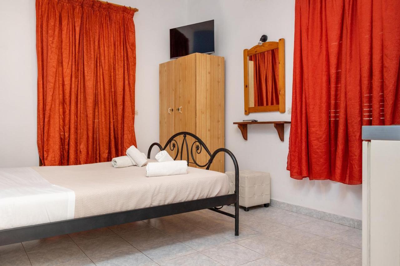 Depis Economy Studios & Apartments Naxos City Extérieur photo