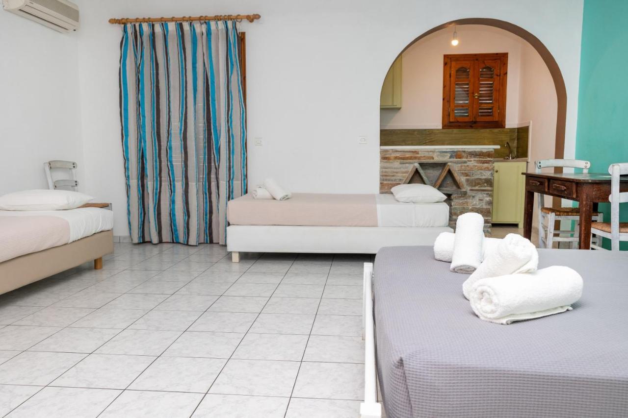 Depis Economy Studios & Apartments Naxos City Extérieur photo